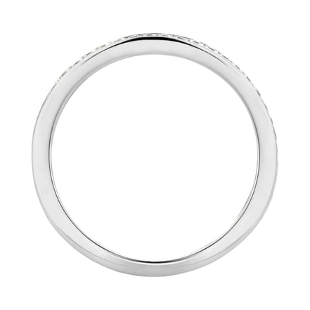 Ring aus 585er Weißgold mit Pavé-Fassung