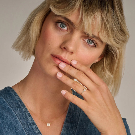 Zirkonia-Ring aus 585er Gold mit viereckigem Pavé-Element