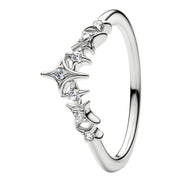 Ring mit einem Stern-Diadem Zirkonia