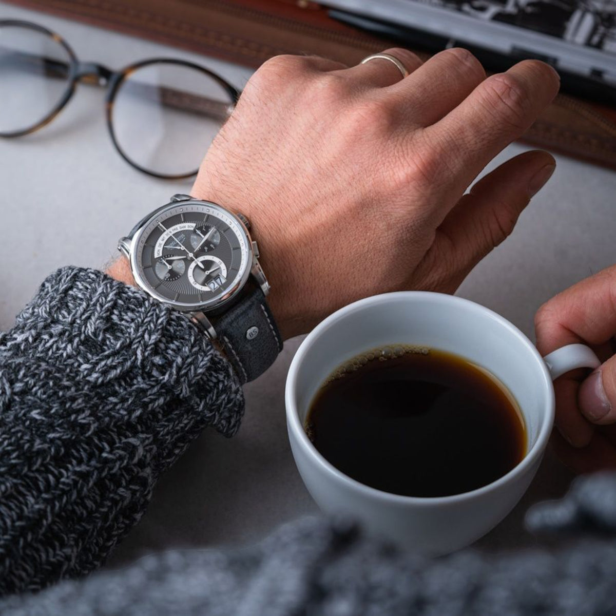 Grandioso Herrenuhr graues Lederband