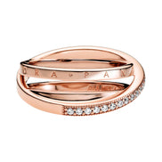 Ring durchkreuzendes Dreifachband