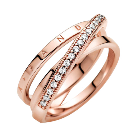 Ring durchkreuzendes Dreifachband