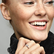 Ring mit einem Zirkonia-Herz