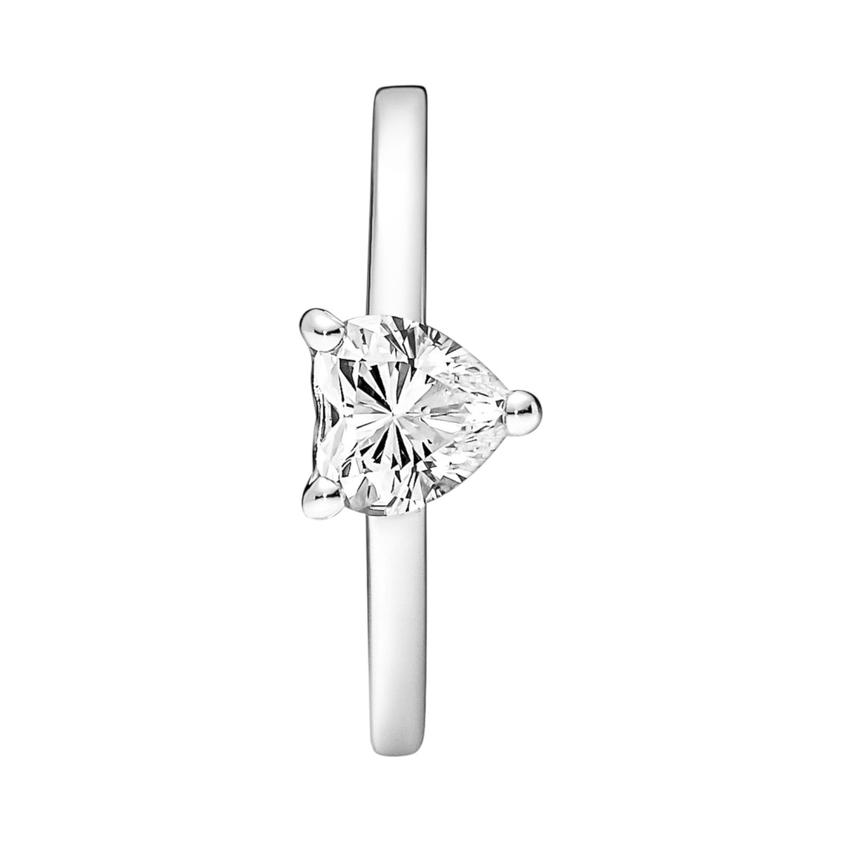 Ring mit einem Zirkonia-Herz