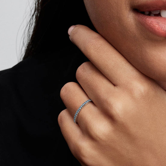 TIMELESS Ring Half-Eternity Hellblau