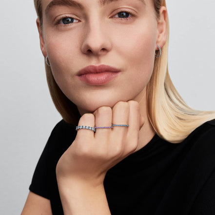 TIMELESS Ring Half-Eternity Hellblau