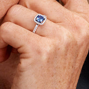 TIMELESS Ring Halo Blau Quadrat