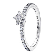 Ring mit Stern-Detail aus Zirkonia