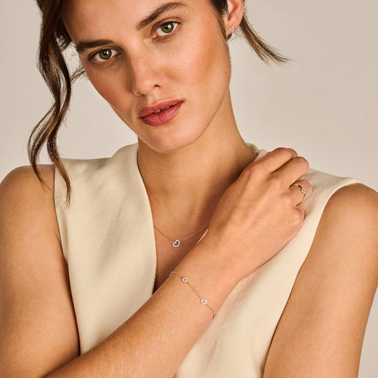 Armband aus 585er Gold mit herzförmigen Elementen