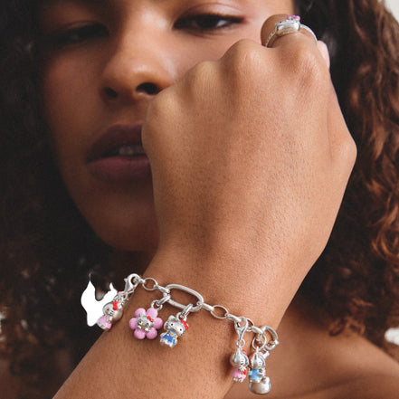 X HELLO KITTY Charm Hello Kitty Herz