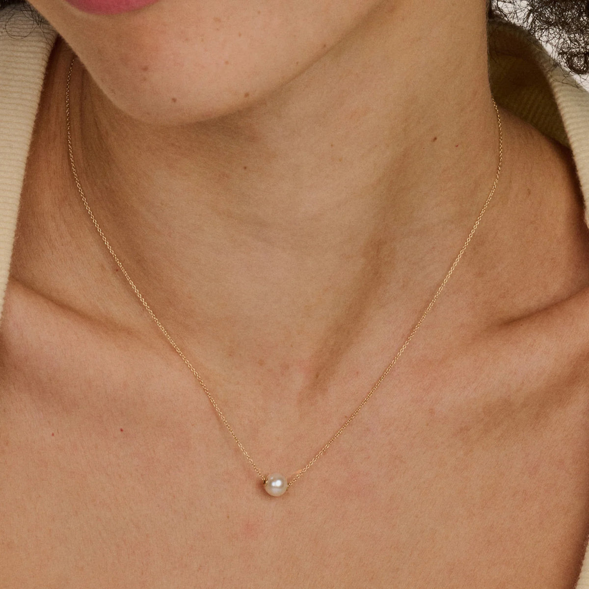 Kette aus 585er Gold mit Perlenanhänger 6 mm