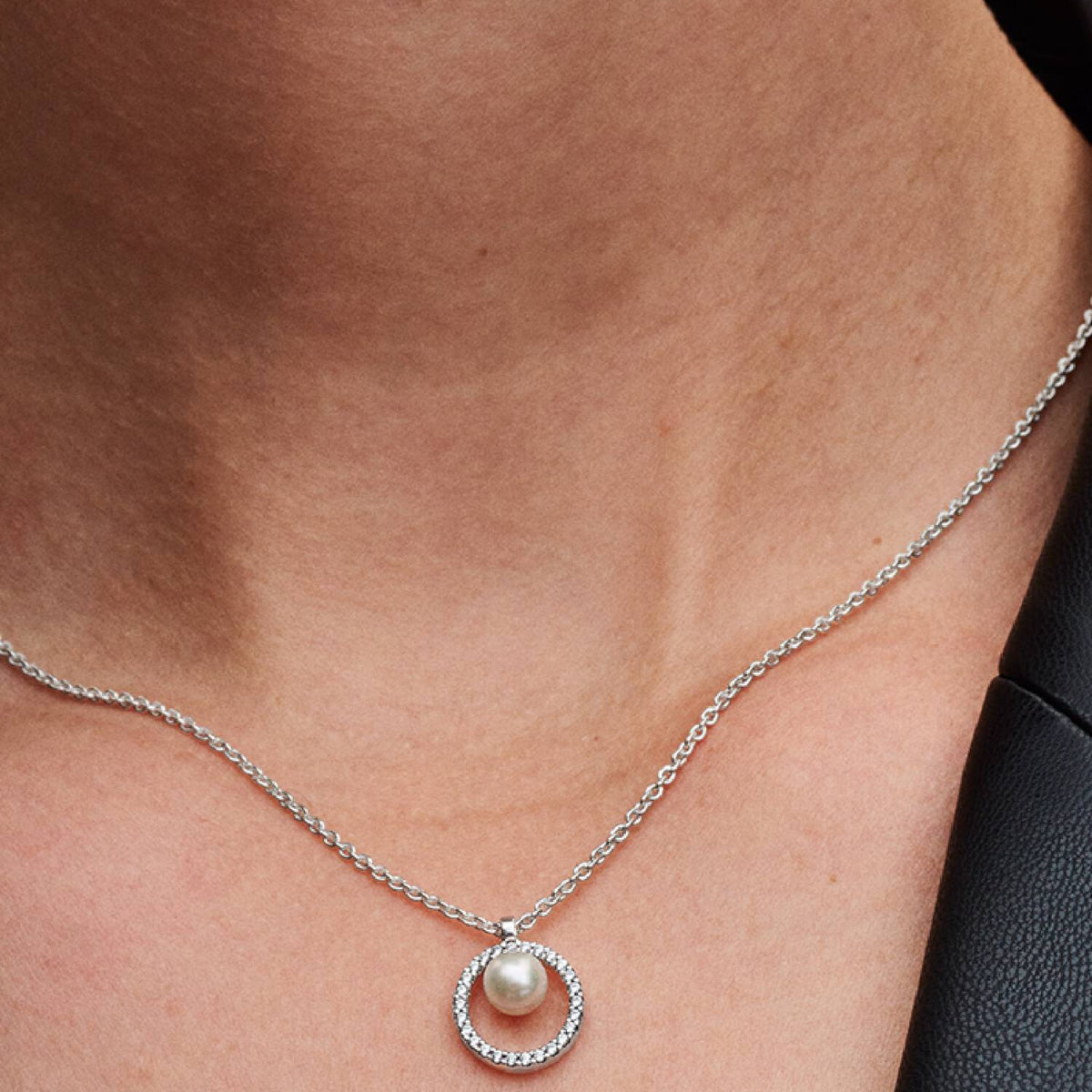 MOMENTS Collier mit Perlen Anhänger