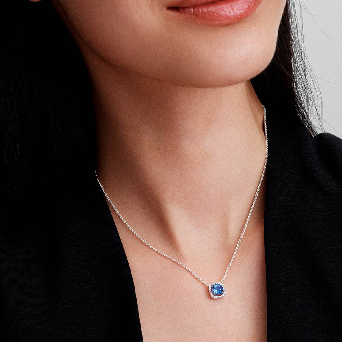 TIMELESS Halskette Zirkonia Blau