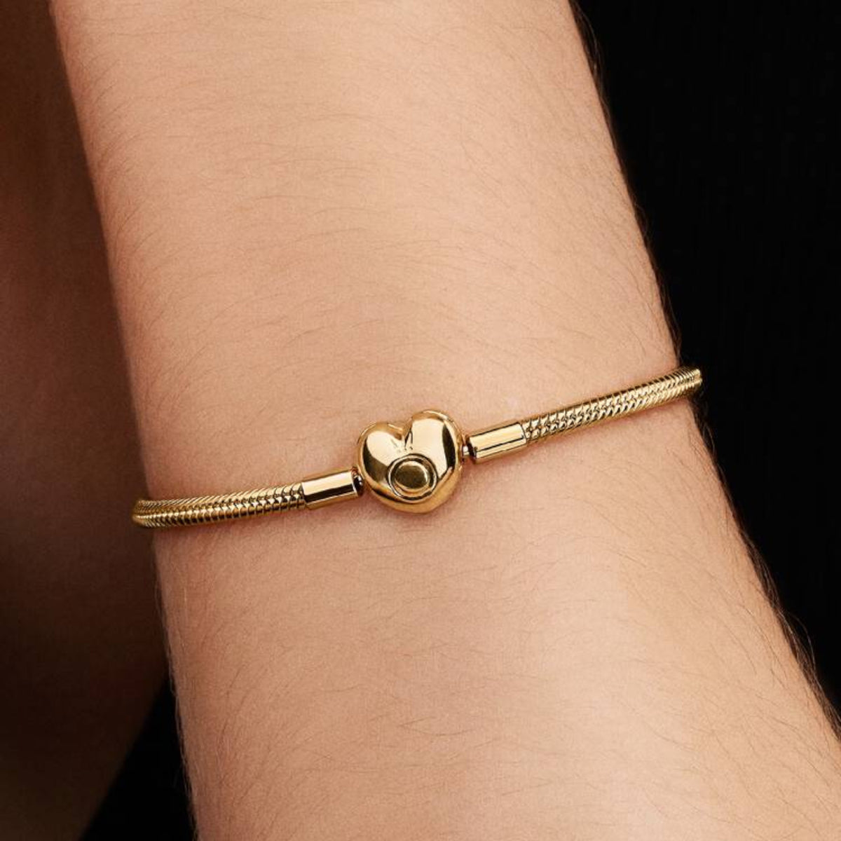 MOMENTS Gliederarmband mit Herzverschluss