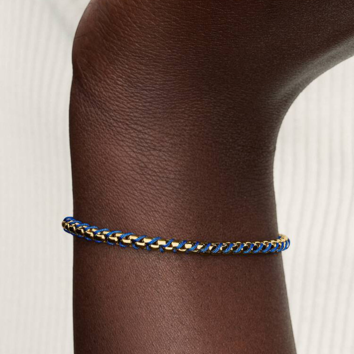 MOMENTS Armband mit Kordel Blau Vergoldet