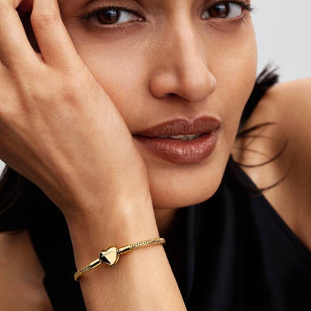 MOMENTS Armband Herz goldfarben