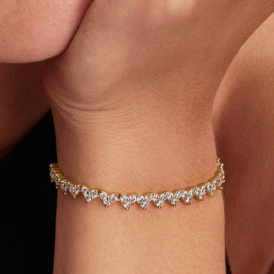 Armband Herzen goldfarben
