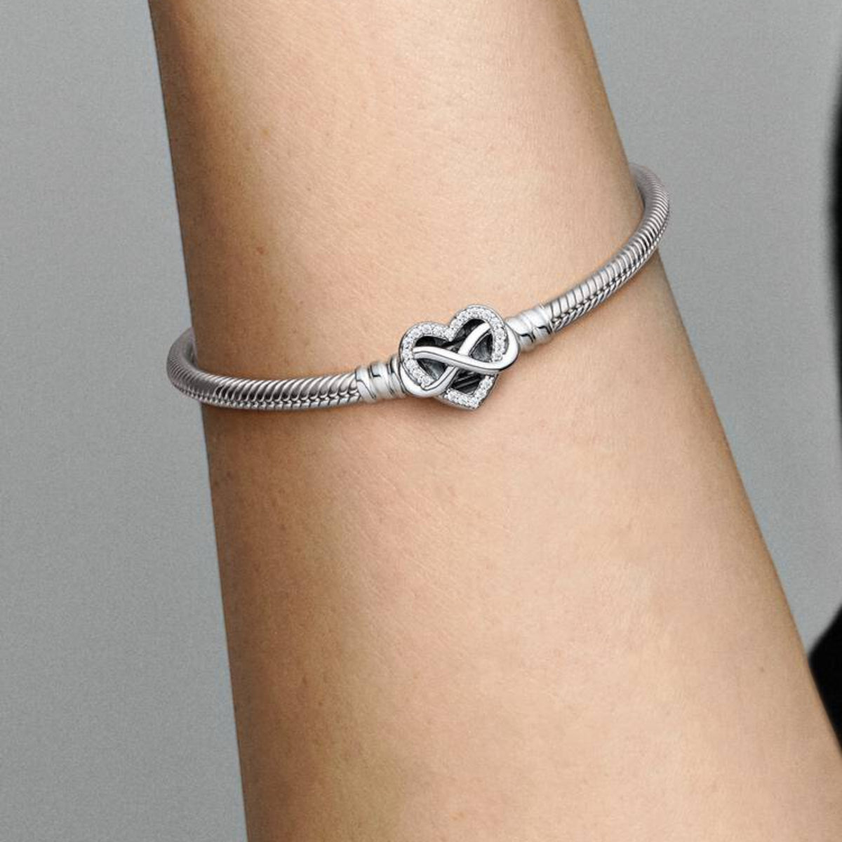 Armband Unendlichkeits-Herz