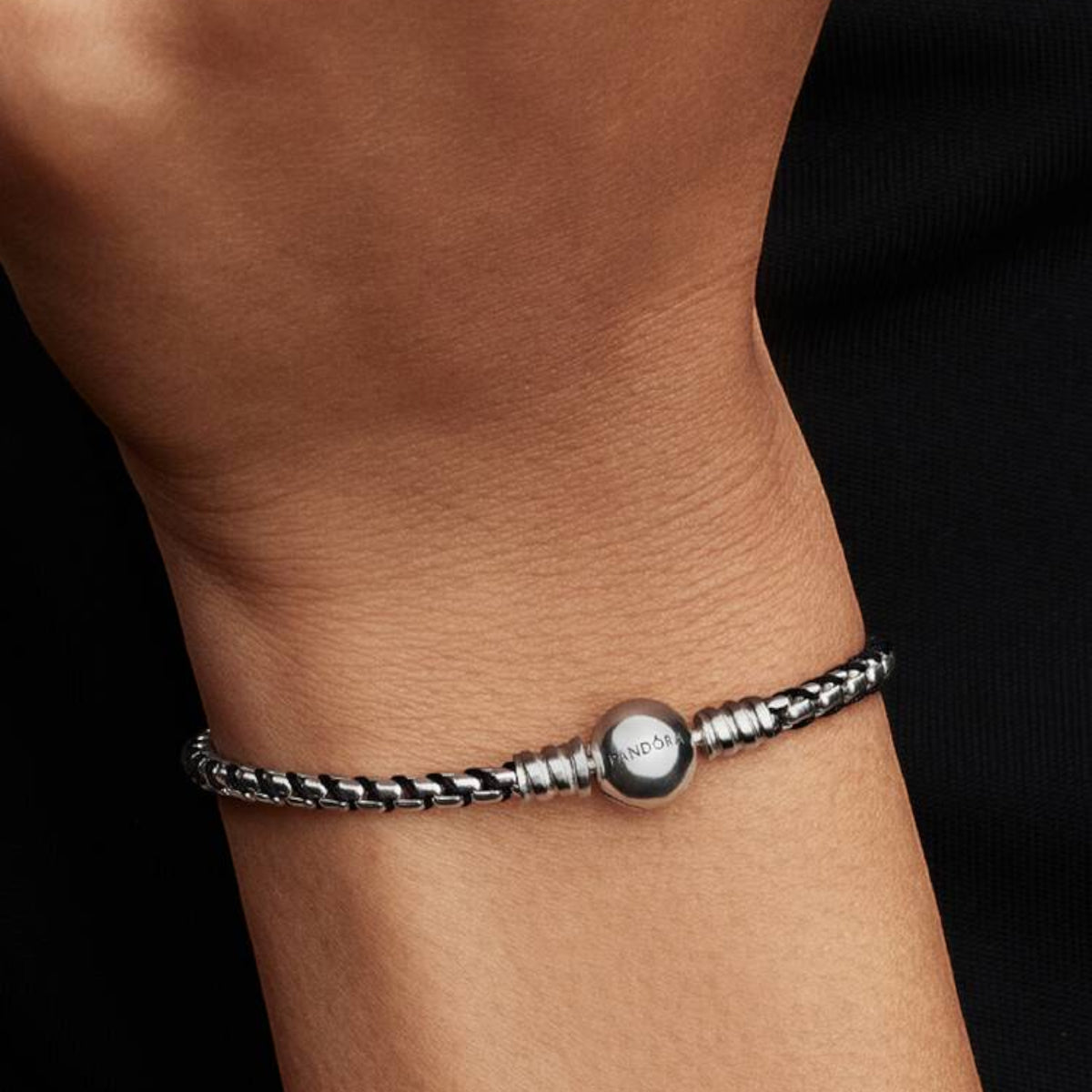 MOMENTS Armband mit Kordel Schwarz