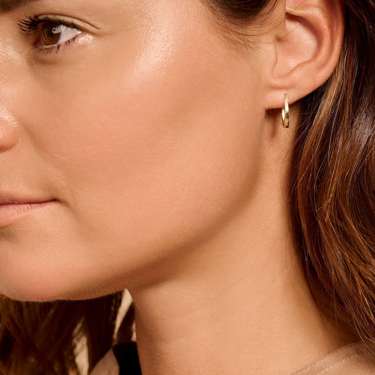 Creolen aus 585er Gold in konischem Design 13,7 mm