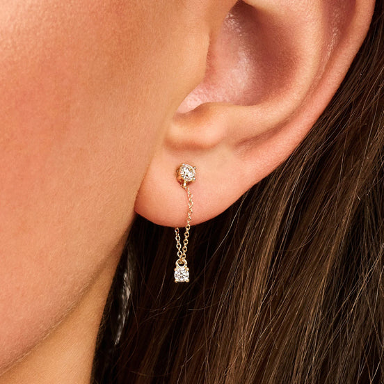 Ohrstecker aus 585er Gold mit Zirkonia an Kette