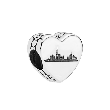 MOMENTS Charm Herz Hamburg Skyline