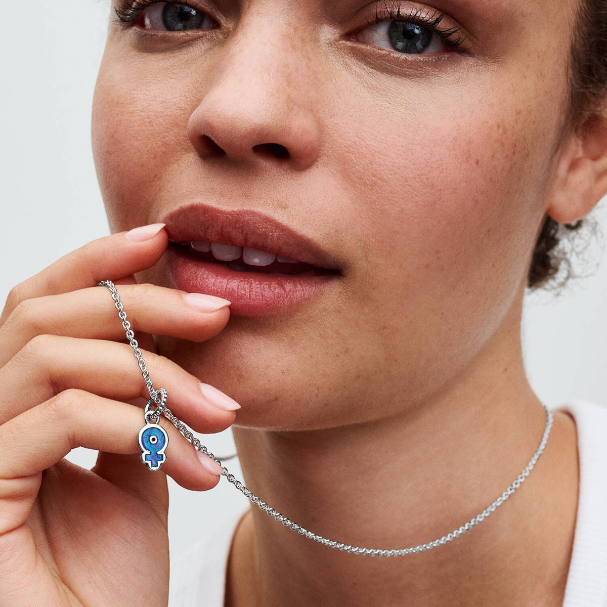 Starke Frau Charm
