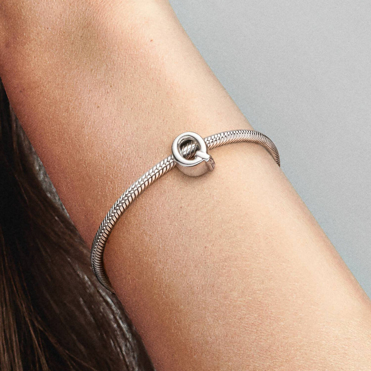 MOMENTS Charm Buchstabe Q Silber