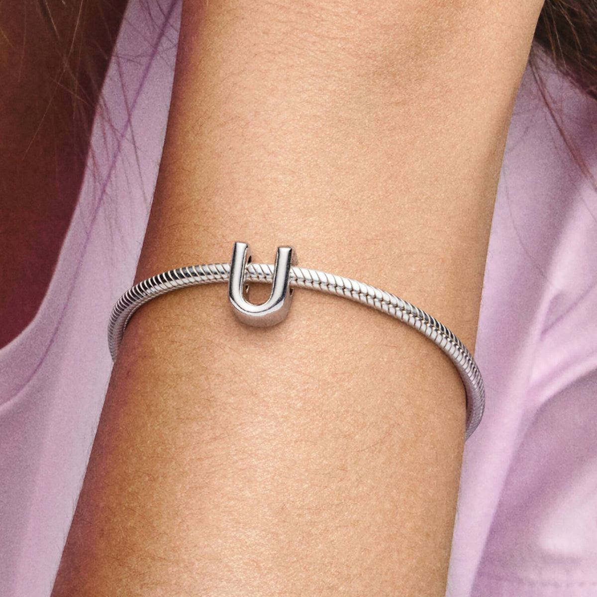MOMENTS Charm Buchstabe U Silber