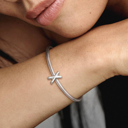 MOMENTS Charm Buchstabe X Silber