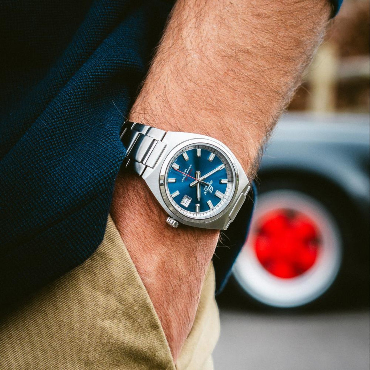 Edifice Herrenuhr Blau