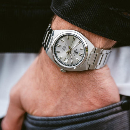 Edifice Herrenuhr Silber