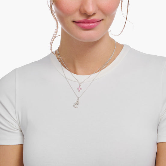 Kette mit verschlungenen Herzen
