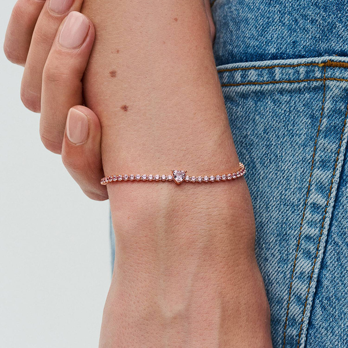 ROSE Armband Timeless Funkelndes Herz 14k rosévergoldet
